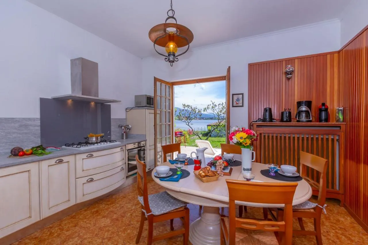 Villa Martine Au Bord Du Lac - Happy Rentals Cadrezzate