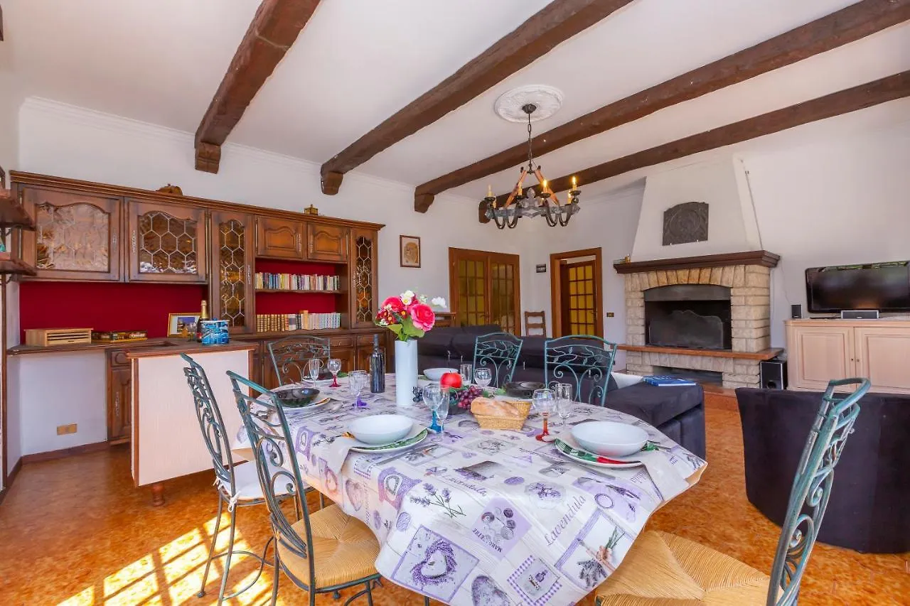 Villa Martine Au Bord Du Lac - Happy Rentals Cadrezzate