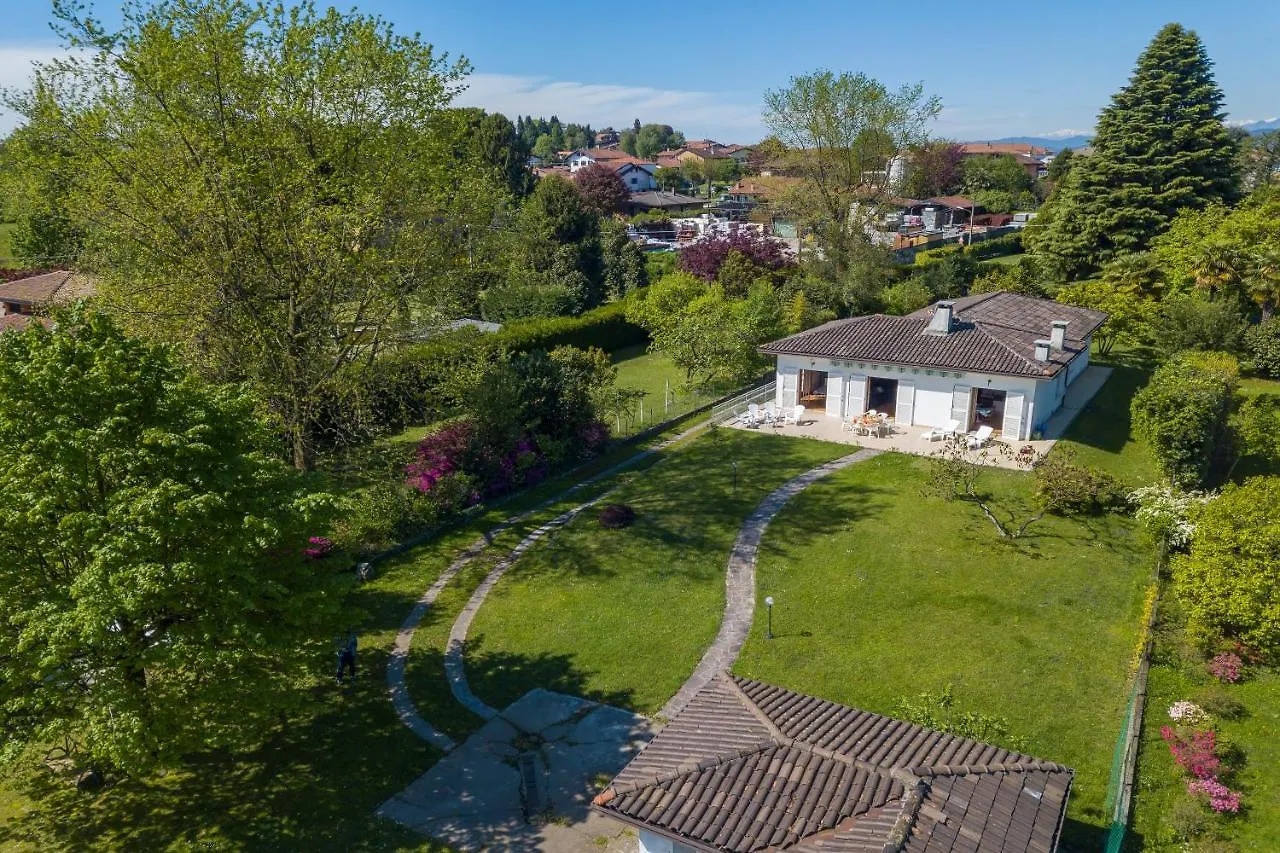 Villa Martine Au Bord Du Lac - Happy Rentals Cadrezzate
